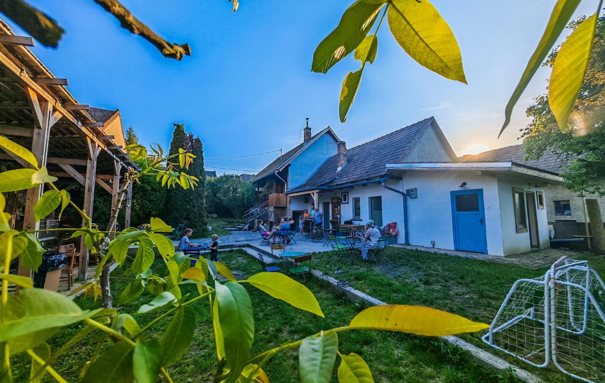 Minifaktura Loft Apartman & Reggelizo Es Etelbar Szokolya 외부 사진